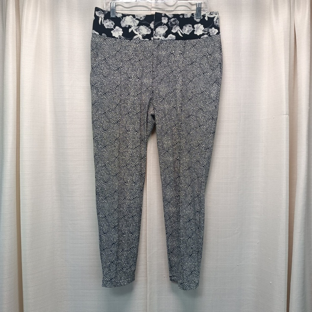 Lululemon Here to There Pants Black White Floral Tapered Trousers Size 8 Casual